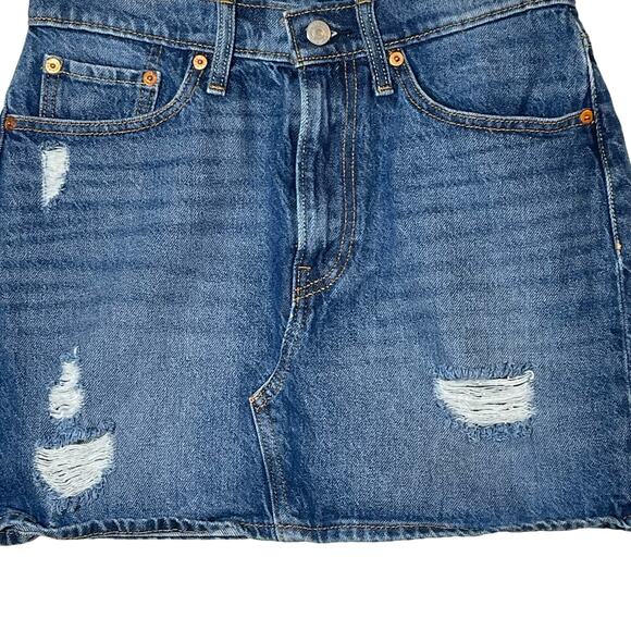 Levi’s High Rise Deconstructed Skirt Women's Size 27 Blue Denim Distressed - Picture 3 of 7
